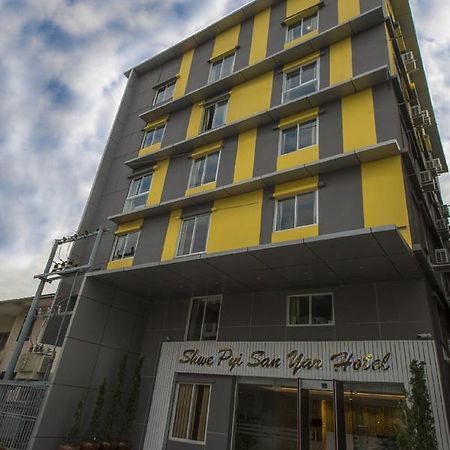 Shwe Pyi San Yar Hotel Rangoon Buitenkant foto