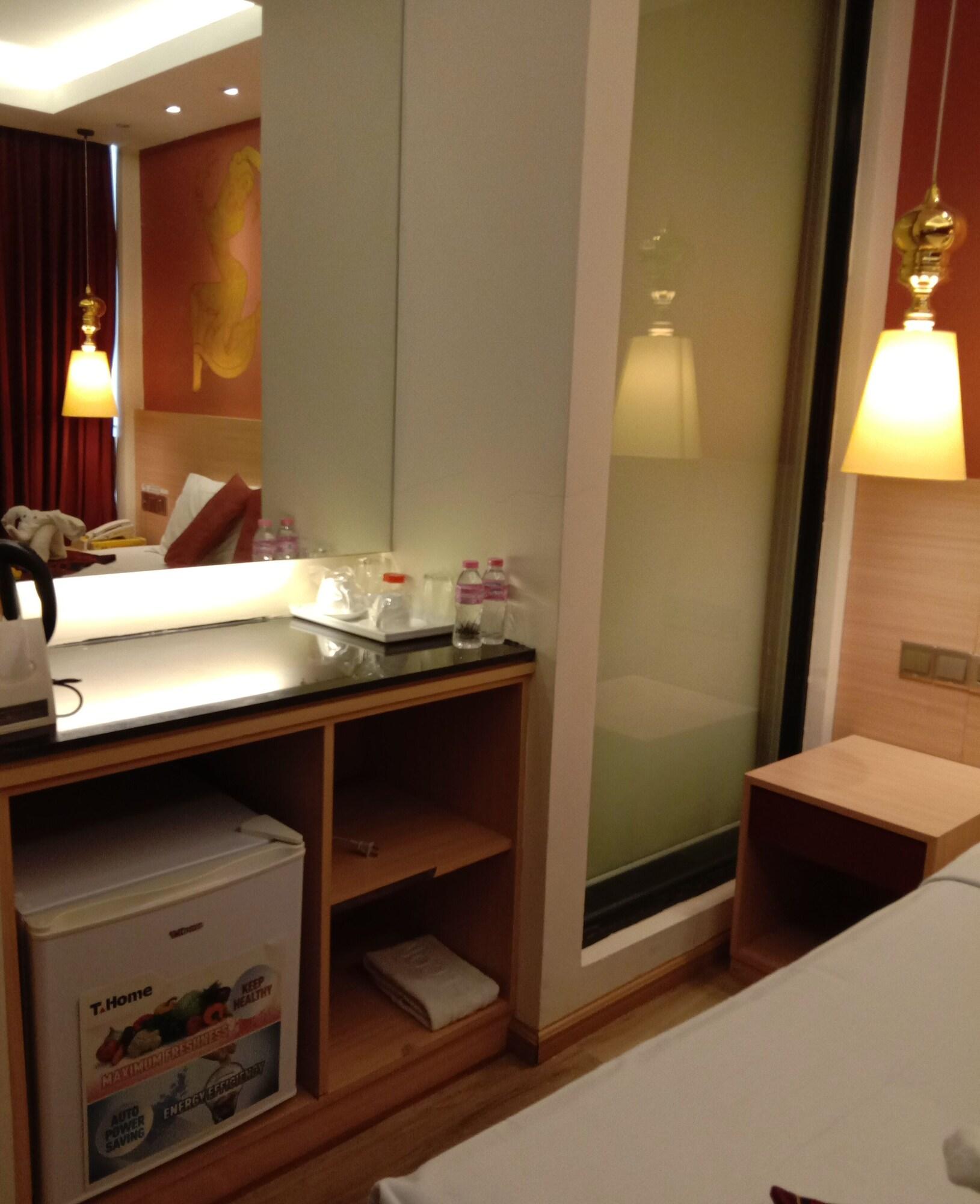 Shwe Pyi San Yar Hotel Rangoon Buitenkant foto