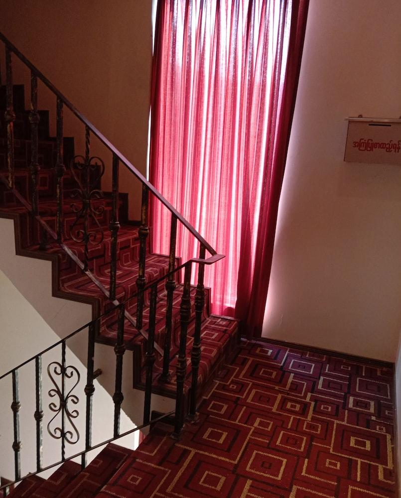Shwe Pyi San Yar Hotel Rangoon Buitenkant foto