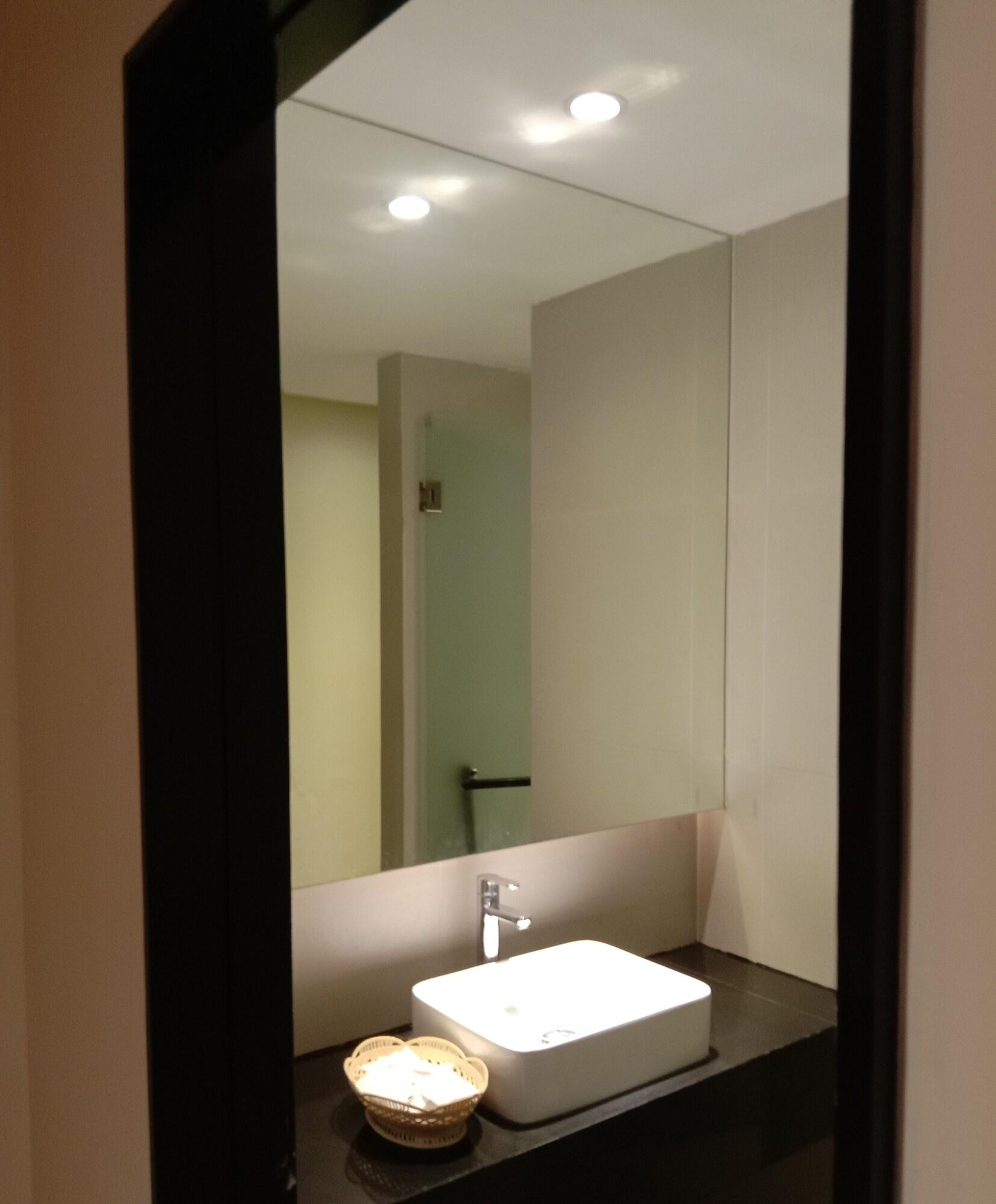 Shwe Pyi San Yar Hotel Rangoon Buitenkant foto