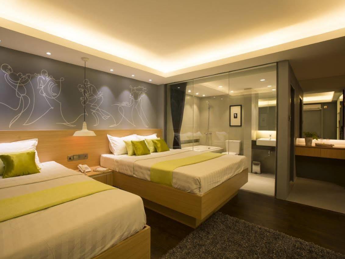 Shwe Pyi San Yar Hotel Rangoon Buitenkant foto